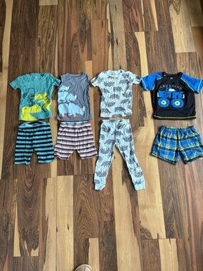 Bundle of Size 2T Pajama Sets- Mixed Tops & Bottoms